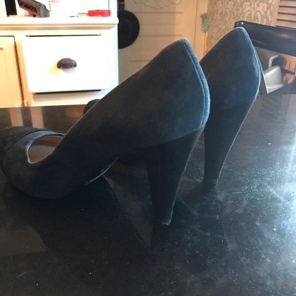 Franco Sarto navy & black suede size 8 heels - Picture 3 of 10